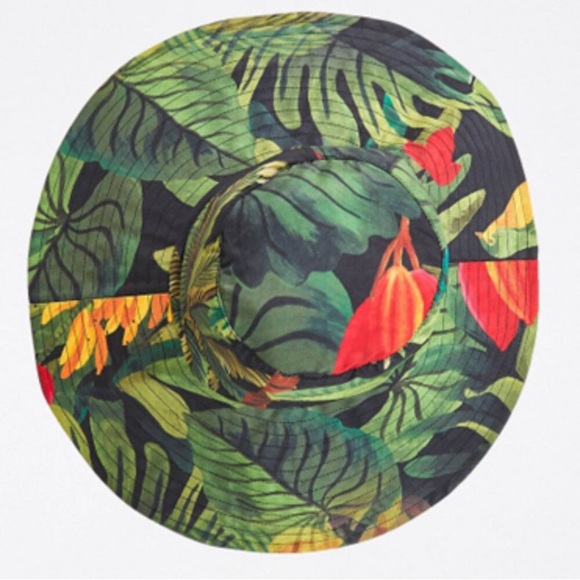 Farm Rio hat new - Picture 3 of 4